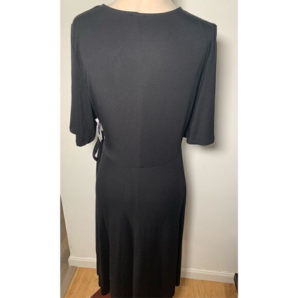 Old navy black dress - Picture 3 of 4